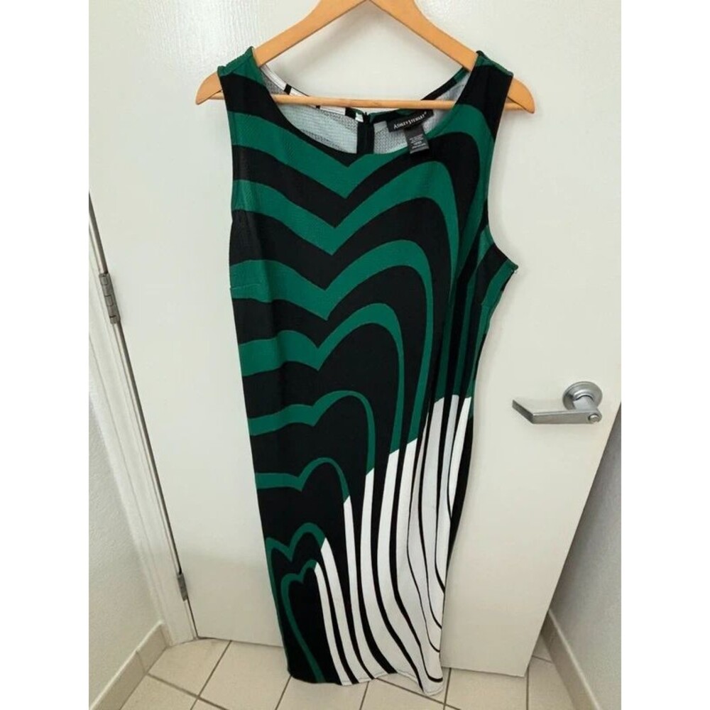 Ashley Stewart Black Green White Abstract Print Maxi Dress NWOT Size 18